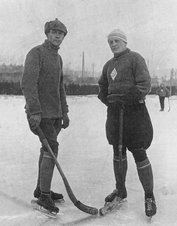 Игроки в русский хоккей