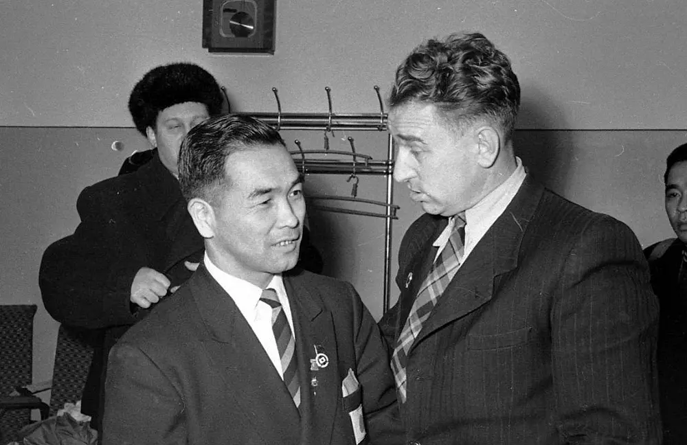 Тарасов и тренер японской сборной
